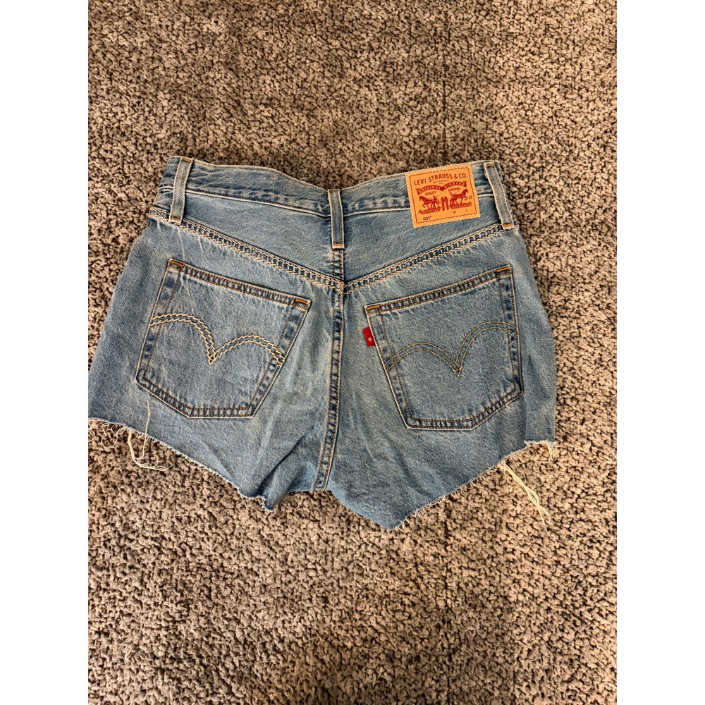 Levis 501 Denim Shorts 27 Light Wash Distressed Raw Hem Boho Summer Festival